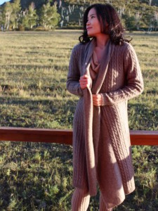 Cardigan en laine de yak. Collection Yourt cocooning.